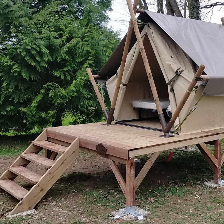 Camping Le Val Aux Fees - Broceliande Concoret Kültér fotó