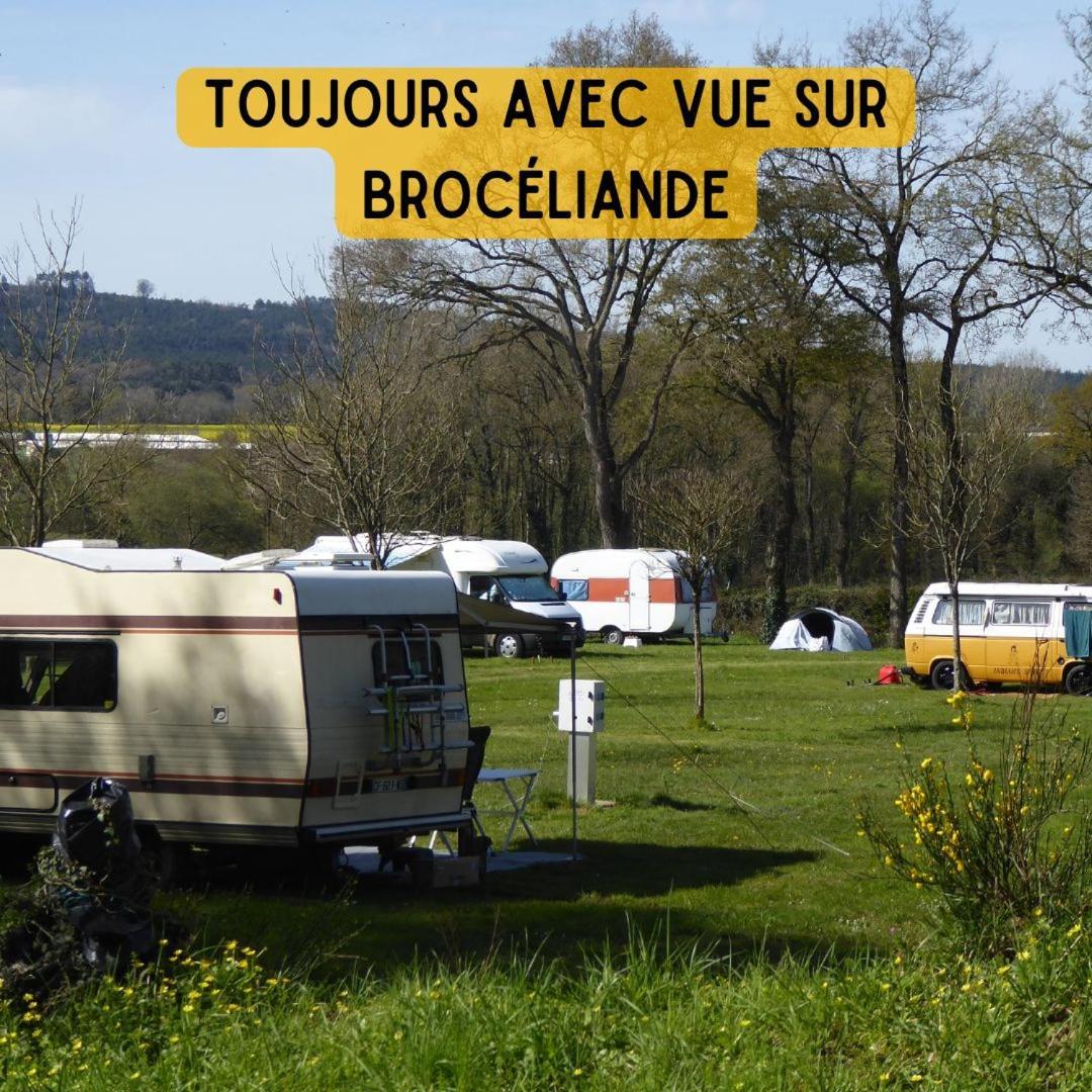 Camping Le Val Aux Fees - Broceliande Concoret Kültér fotó