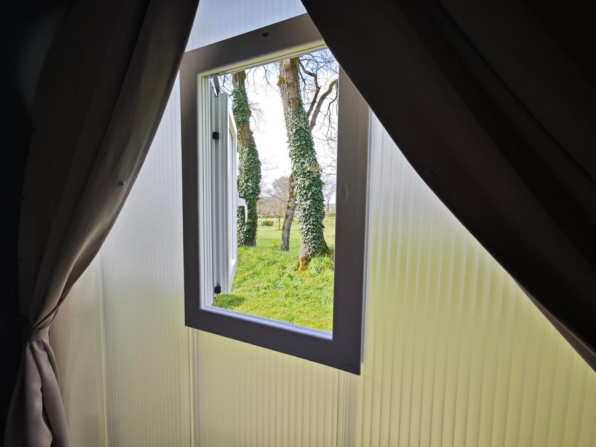 Camping Le Val Aux Fees - Broceliande Concoret Kültér fotó