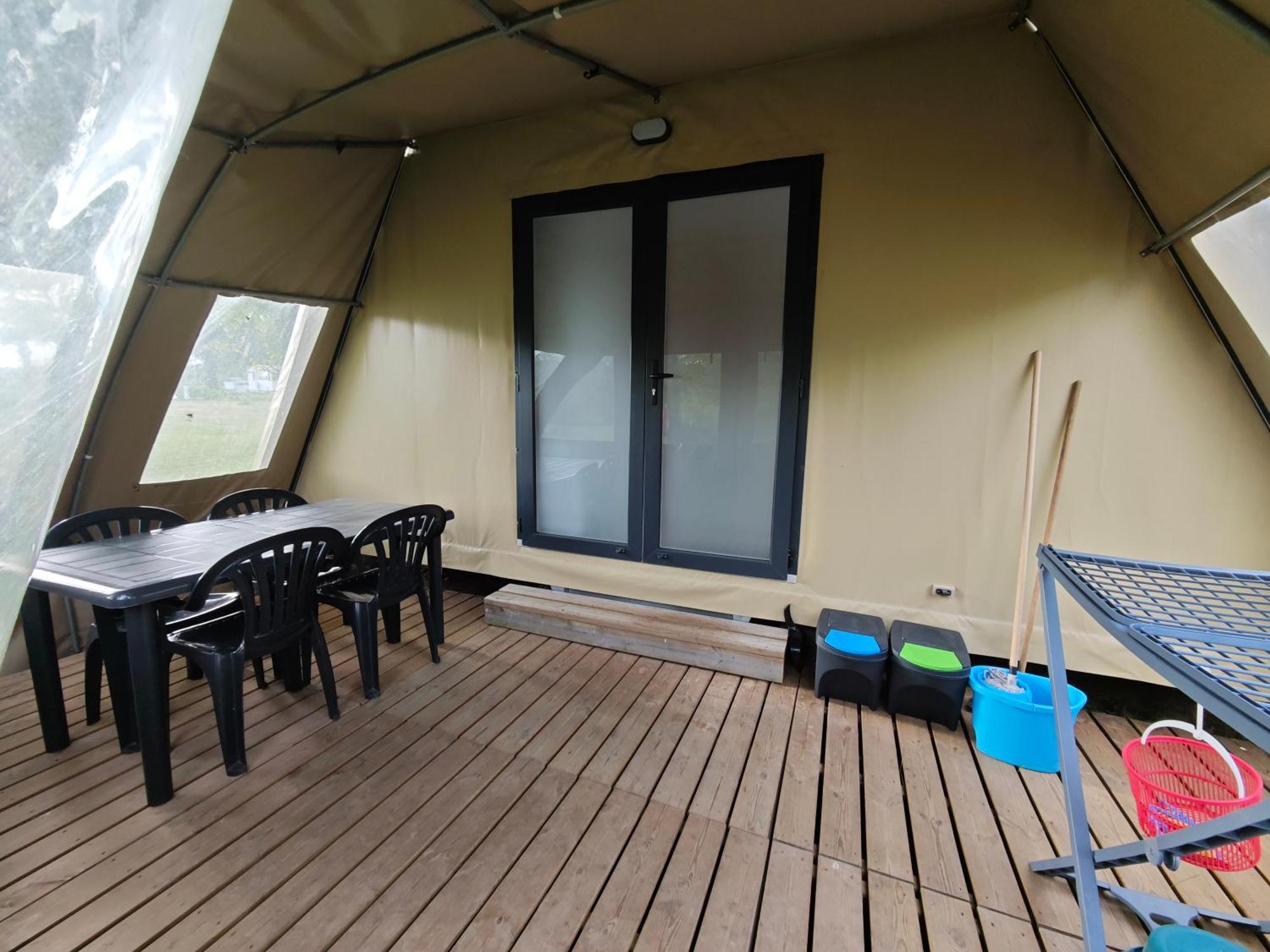 Camping Le Val Aux Fees - Broceliande Concoret Kültér fotó